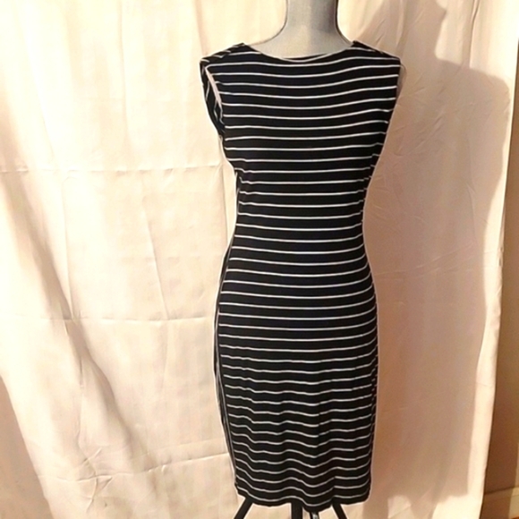 Calvin Klein Woman's Black and White Striped Jersey Midi Dress, Size: 6 - Picture 1 of 5
